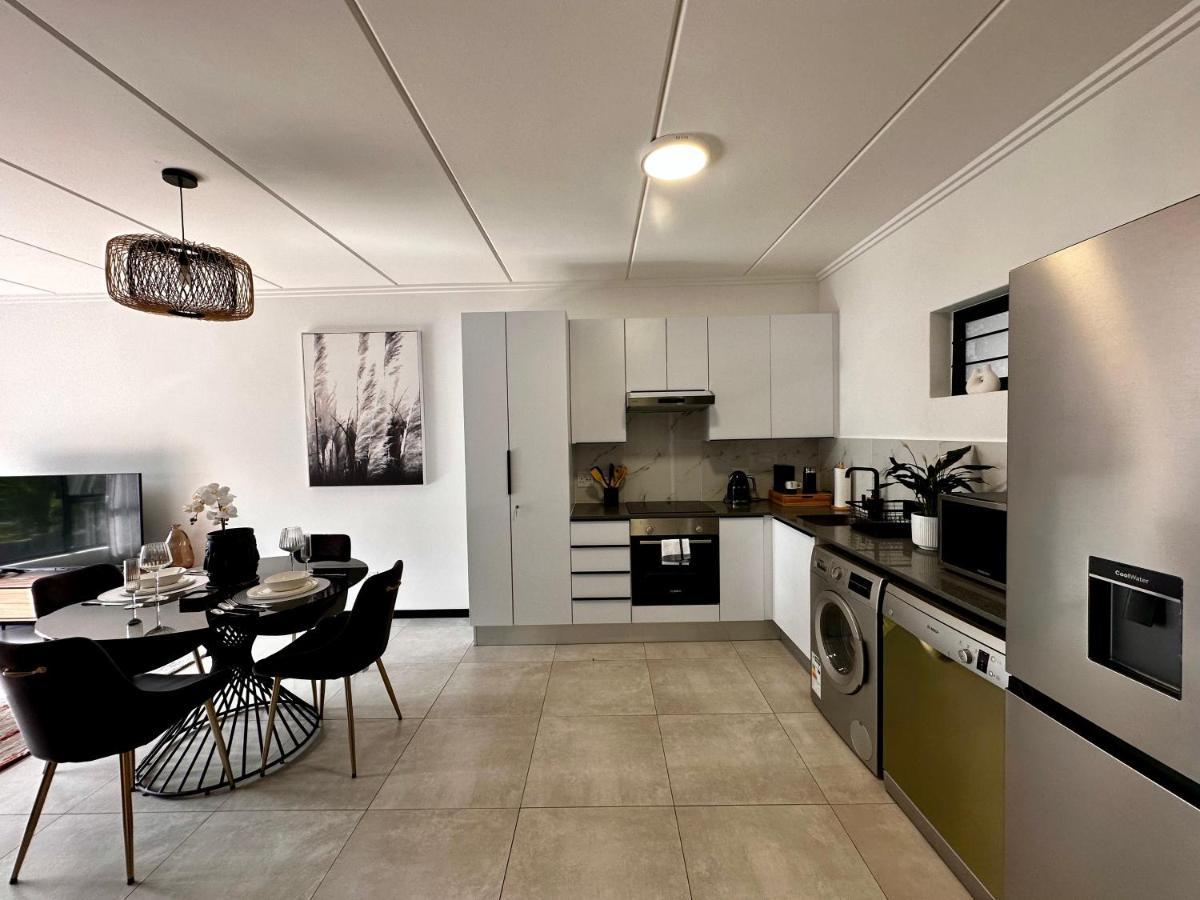 Stylish Executive Apartment With Power Backup Johannesburgo Exterior foto